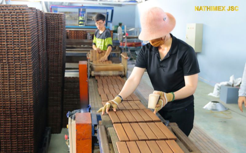 nathimex-factory-wood-deck-tiles